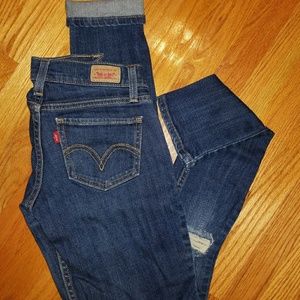 Levi's Medium Wash Distressed Skinny Jean